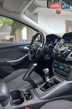 Универсал Ford Focus 2012 в Дерно