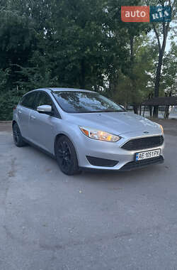 Хетчбек Ford Focus 2015 в 