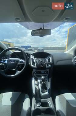 Седан Ford Focus 2013 в 