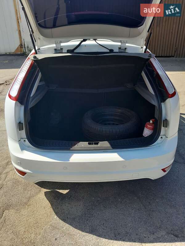 Универсал Ford Focus 2008 в Запорожье