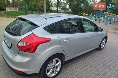 Хэтчбек Ford Focus 2014 в 