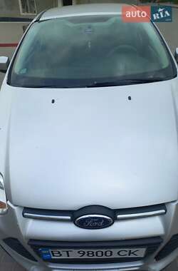 Хэтчбек Ford Focus 2014 в 