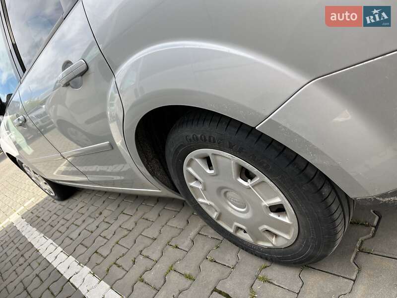 Универсал Ford Focus 2007 в Луцке