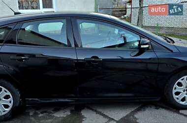 Хэтчбек Ford Focus 2013 в 