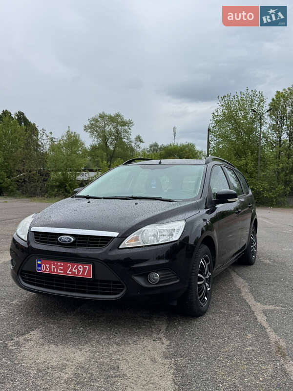 Универсал Ford Focus 2010 в 