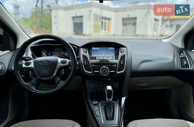 Хэтчбек Ford Focus 2017 в 