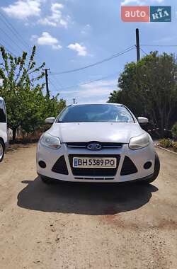 Хетчбек Ford Focus 2012 в Великодолинському