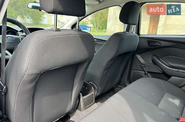 Седан Ford Focus 2016 в 