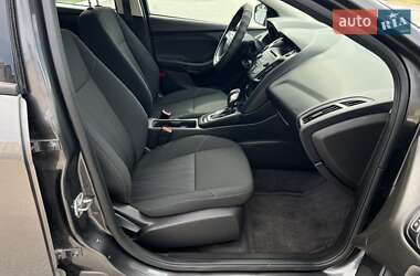 Седан Ford Focus 2016 в 
