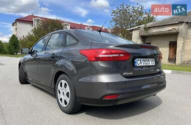 Седан Ford Focus 2016 в 