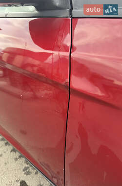 Хэтчбек Ford Focus 2012 в 