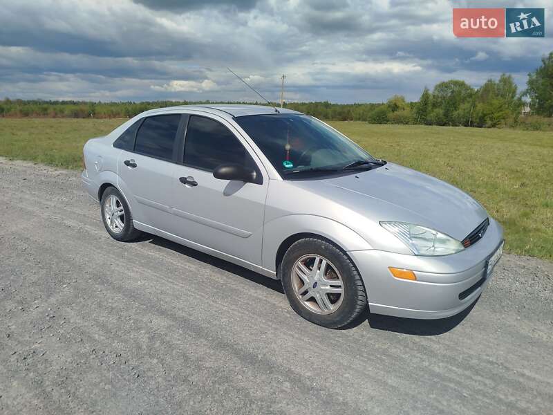 Седан Ford Focus 2000 в Рокитном
