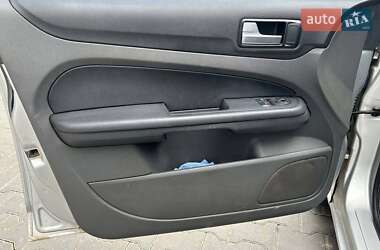 Седан Ford Focus 2006 в 
