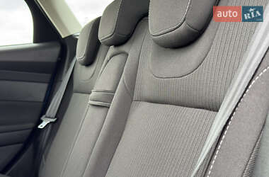 Хэтчбек Ford Focus 2012 в 
