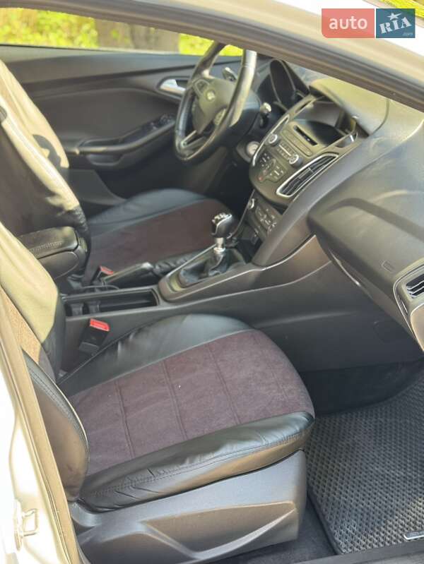 Универсал Ford Focus 2016 в Львове фото 6 Универсал Ford Focus 2016 в Львове