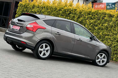 Хетчбек Ford Focus 2014 в 