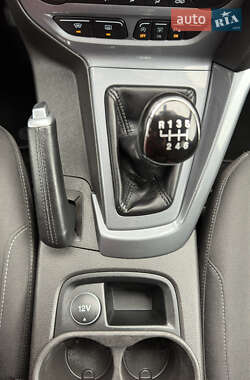 Хетчбек Ford Focus 2014 в 