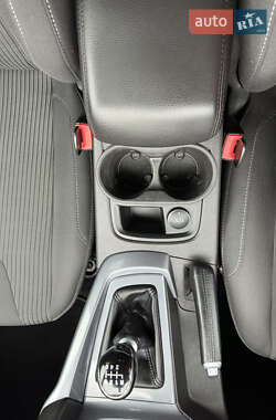 Хетчбек Ford Focus 2014 в 