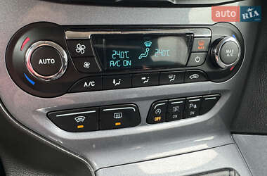 Хетчбек Ford Focus 2014 в 