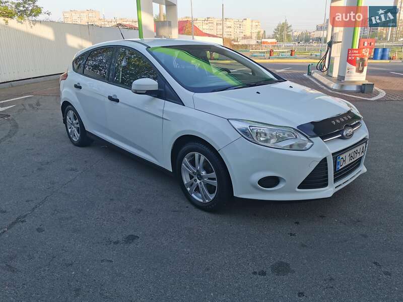 Хэтчбек Ford Focus 2012 в Киеве