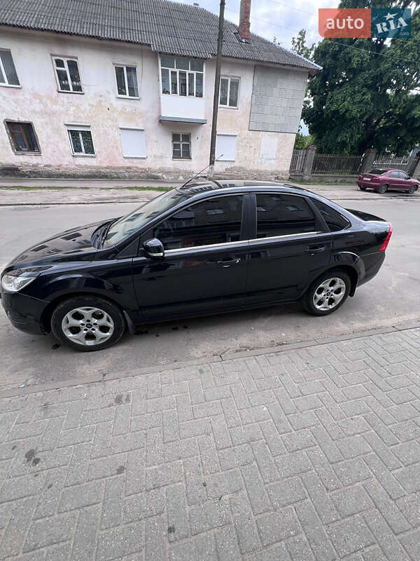 Седан Ford Focus 2010 в Шостці