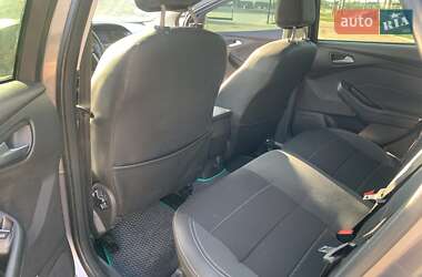 Седан Ford Focus 2013 в 