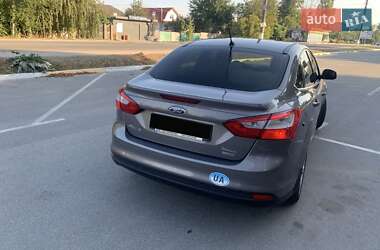 Седан Ford Focus 2013 в 