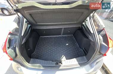 Хэтчбек Ford Focus 2013 в 