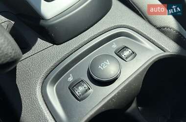 Хэтчбек Ford Focus 2013 в 