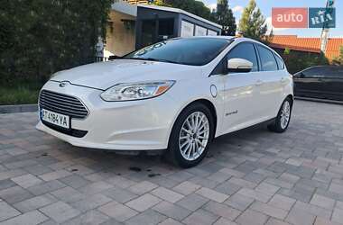 Хэтчбек Ford Focus 2015 в 