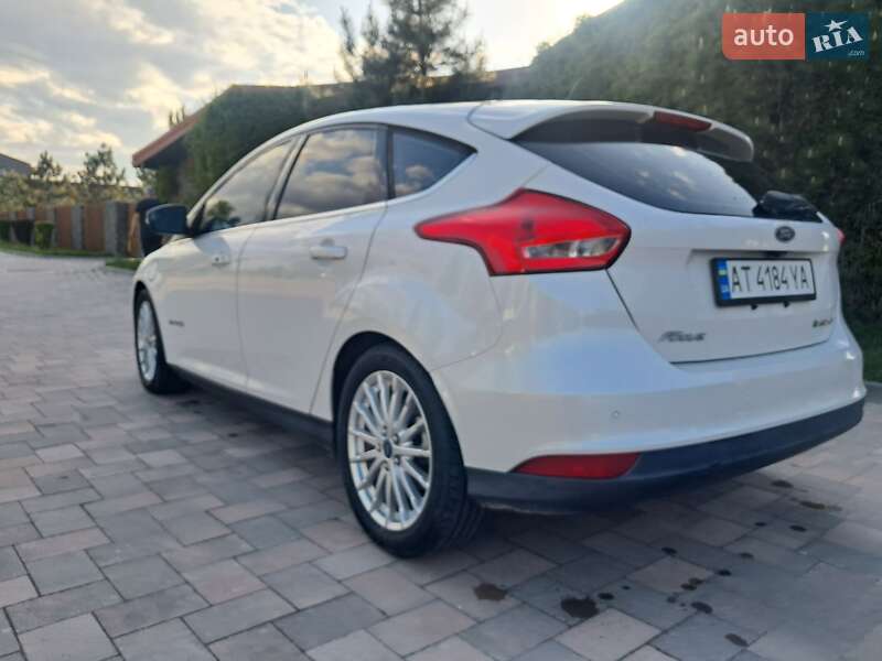 Хетчбек Ford Focus 2015 в Івано-Франківську