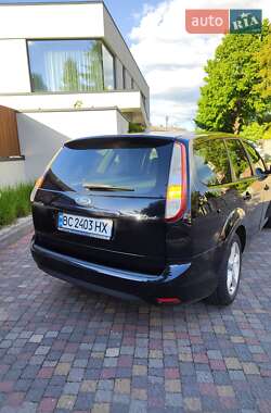 Универсал Ford Focus 2010 в 