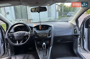 Хэтчбек Ford Focus 2016 в 