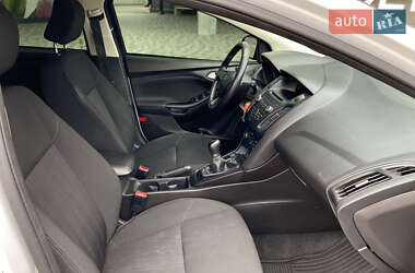 Хэтчбек Ford Focus 2016 в 