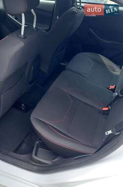 Хетчбек Ford Focus 2018 в 