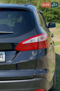 Універсал Ford Focus 2011 в 