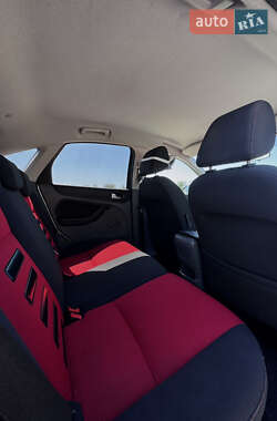 Хэтчбек Ford Focus 2008 в 