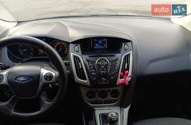 Универсал Ford Focus 2012 в 