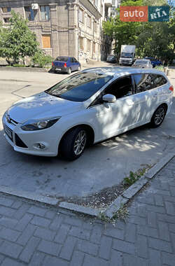 Универсал Ford Focus 2011 в 