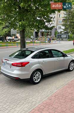 Седан Ford Focus 2016 в 