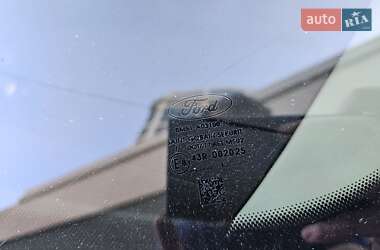 Седан Ford Focus 2011 в 