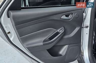 Седан Ford Focus 2011 в 