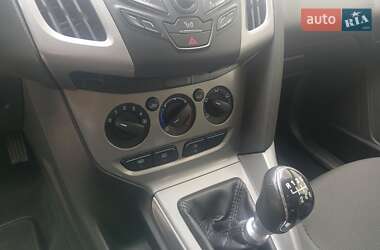 Универсал Ford Focus 2011 в 