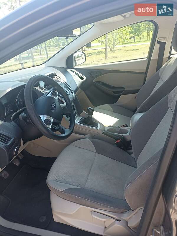 Хэтчбек Ford Focus 2011 в Запорожье
