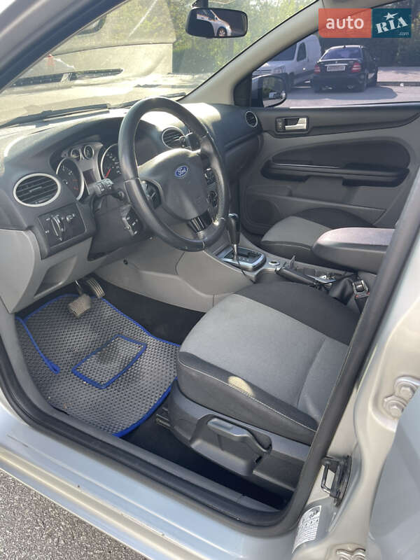 Хэтчбек Ford Focus 2010 в Запорожье