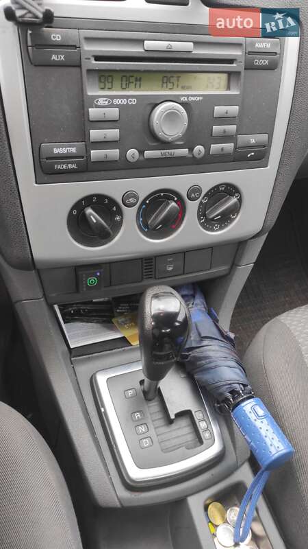 Хэтчбек Ford Focus 2006 в Киеве