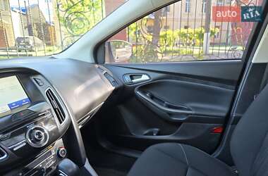 Седан Ford Focus 2017 в 