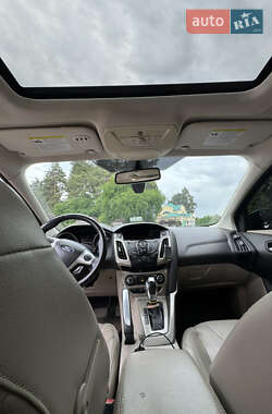 Седан Ford Focus 2012 в 