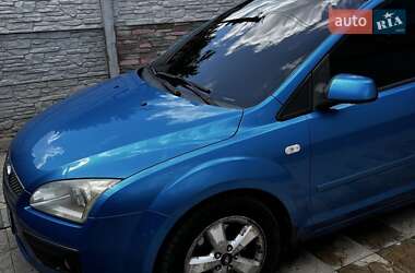 Хэтчбек Ford Focus 2004 в 