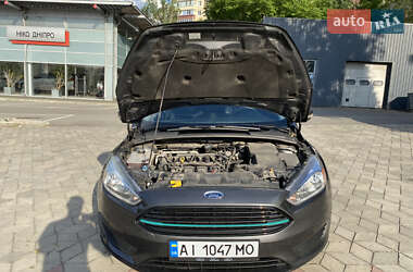Хэтчбек Ford Focus 2016 в 